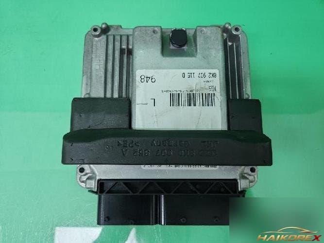 Audi A4 2009 — блок управления двигателем ECU 8K2907115AD