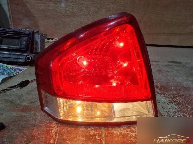 Kia Cerato 2008 — комбинированный фонарь задний левый (водительский) 92401-2F301