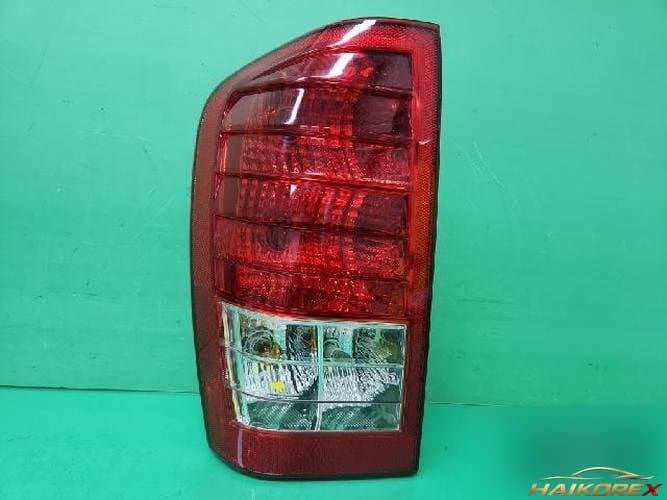 Kia Carnival 2013 — комбинированный фонарь задний левый
