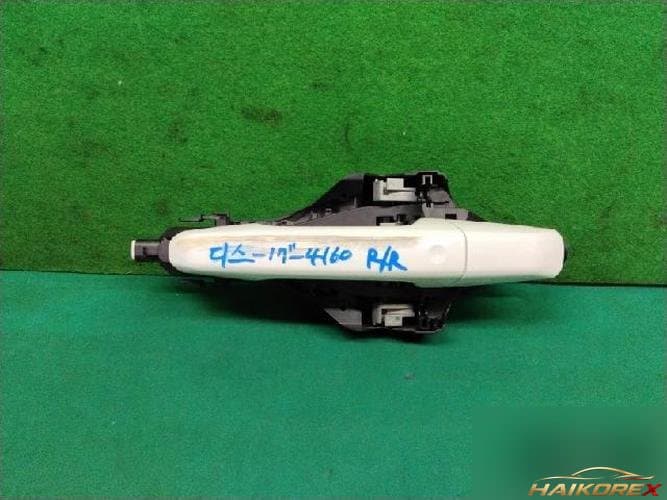 Land Rover Discovery Sport 2017 — ловушка двери задняя правая электронная EJ32-22400-AB8LML