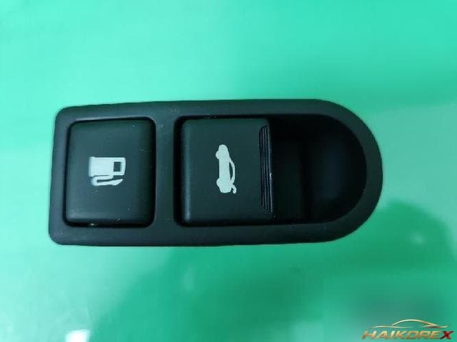 Hyundai Genesis 2013 — кнопка/переключатель 1