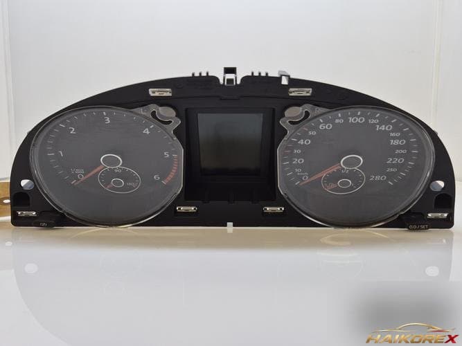 Volkswagen CC 2008 — приборная панель 3C8920870C