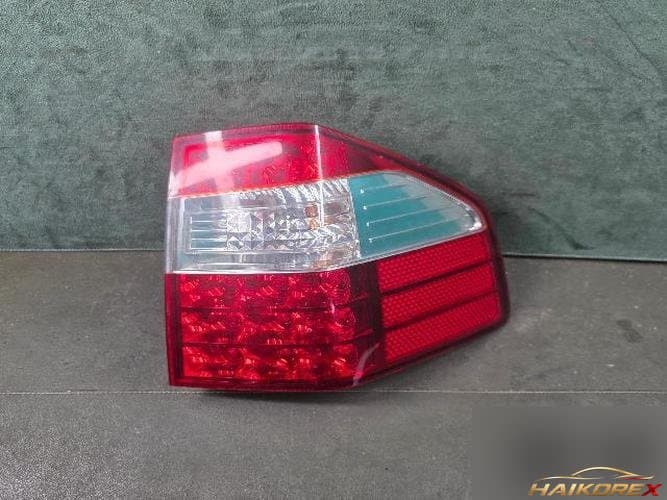 Kia Mohave 2011 — фонарь задний комбинированный правый (LED)