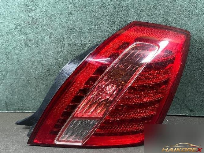 Kia Opirus 2007 — комбинированный фонарь задний правый (со стороны пассажира)
