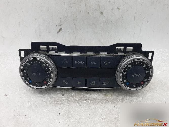 Mercedes-Benz C-Class 2010 — переключатель климат-контроля 2048305790