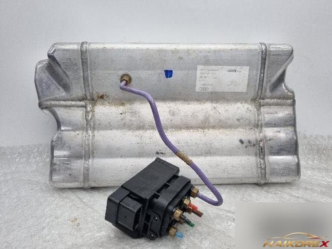 Audi A7 2012 — бак пневмоподвески 4G0 616 203 C