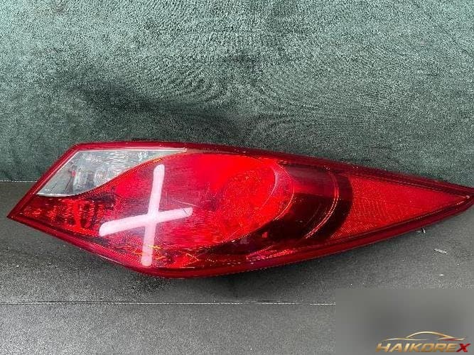 Hyundai Sonata 2012 — фонарь задний в сборе правый (комбинированный)