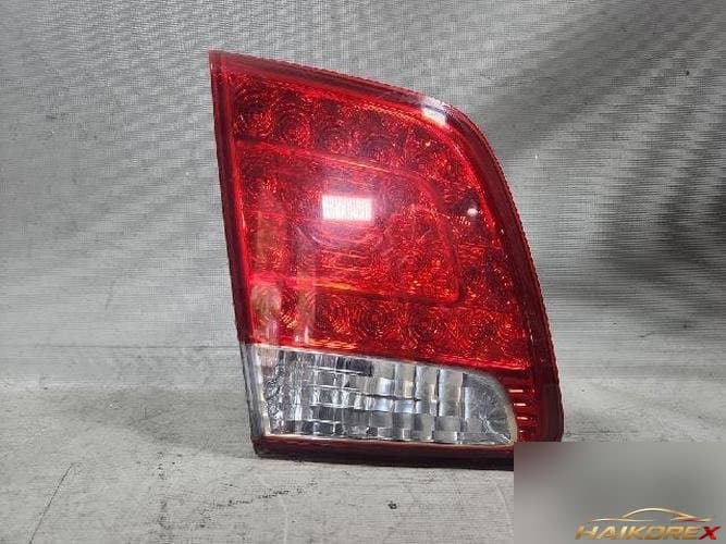 Kia Sorento 2010 — обивка задней двери (левая)