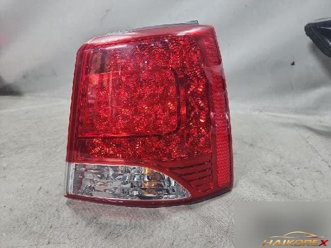 Kia Sorento 2012 — задний фонарь правый (комбинированный)