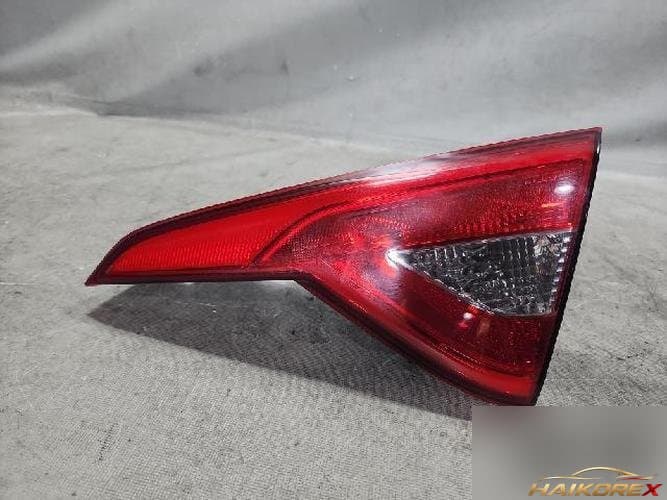 Hyundai Sonata 2016 — фонарь в крышку багажника, правый