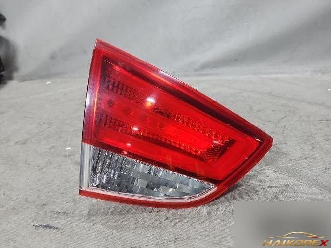 Hyundai Tucson 2011 — накладка двери задняя левая 2