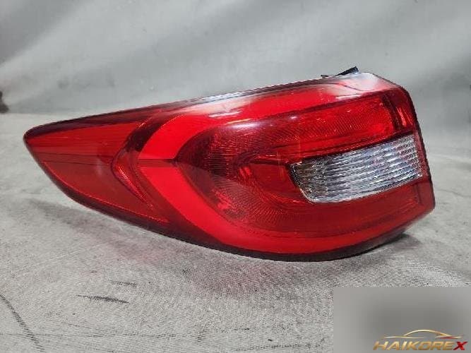 Hyundai Sonata 2016 — комбинированный фонарь задний левый (водительский)