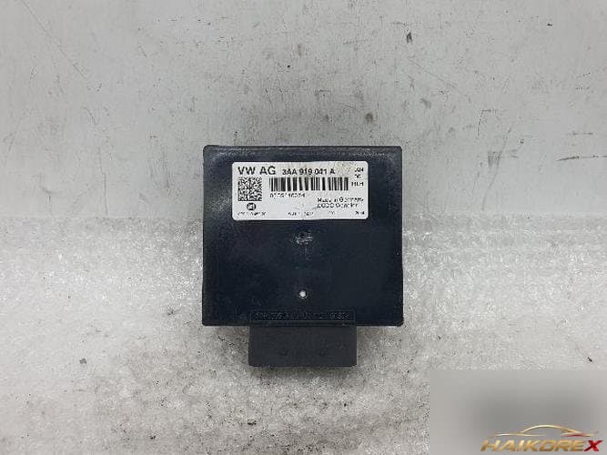 Volkswagen Jetta 2015 — модуль управления 3AA919041A