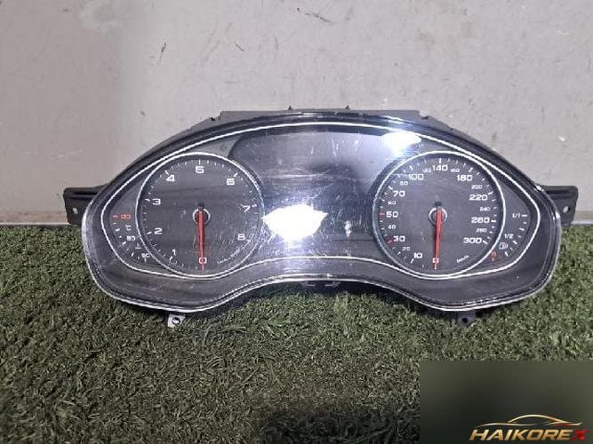 Audi A6 2013 — приборная панель 4G8920932B