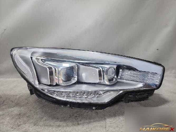 Kia K9 2013 — фара правая 921023T000