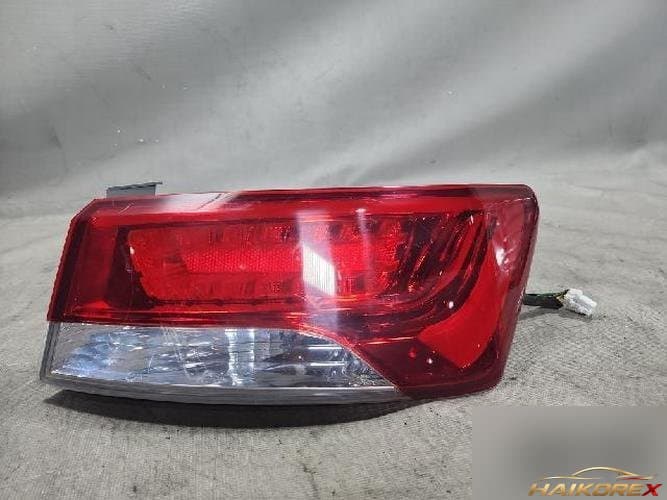 Kia Forte 2013 — комбинированный фонарь задний правый (пассажирский)