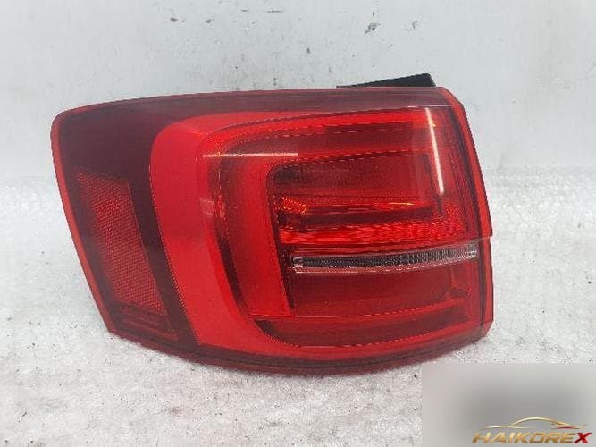 Volkswagen Jetta 2015 — фонарь задний левый (комбинированный) 5C6 945 207 E