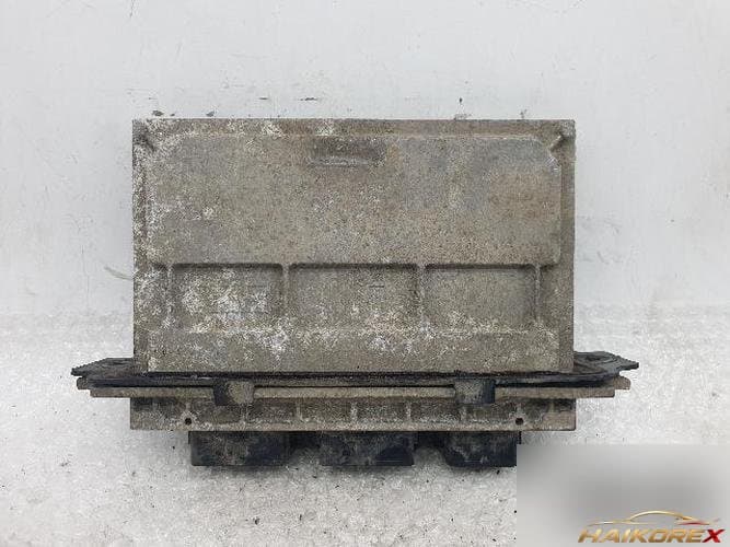 Ford Escape 2009 — блок управления двигателем ECU 9L8A-12A650-BF