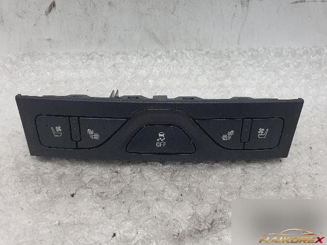 Chevrolet Impala 2016 — кнопка/переключатель 22909975