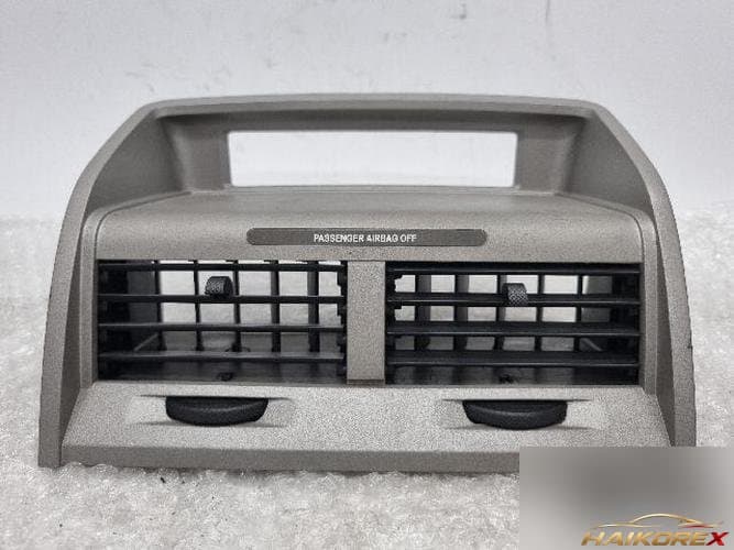 Ford Escape 2009 — центральный дефлектор отопителя 78044A92-A