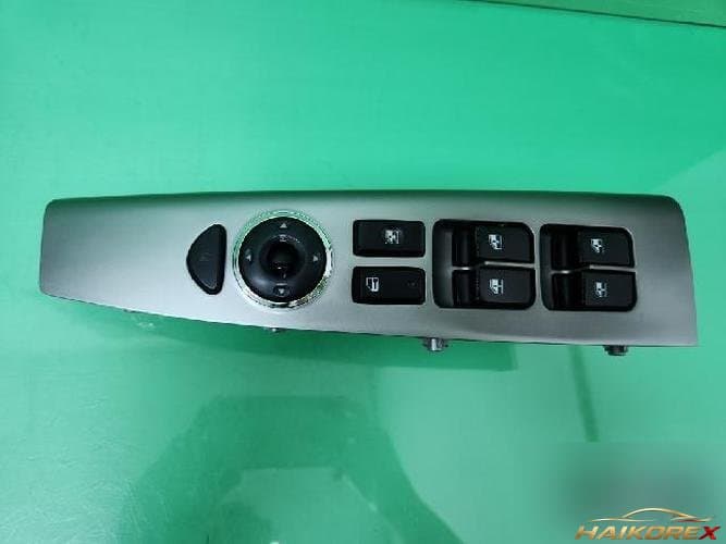 Hyundai Santa Fe 2011 — блок управления стеклоподъемниками 1
