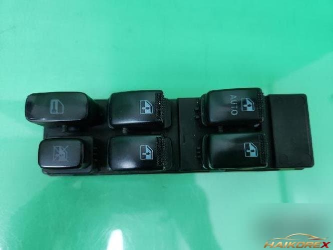 Hyundai Terracan 2004 — кнопка управления стеклоподъемника 1