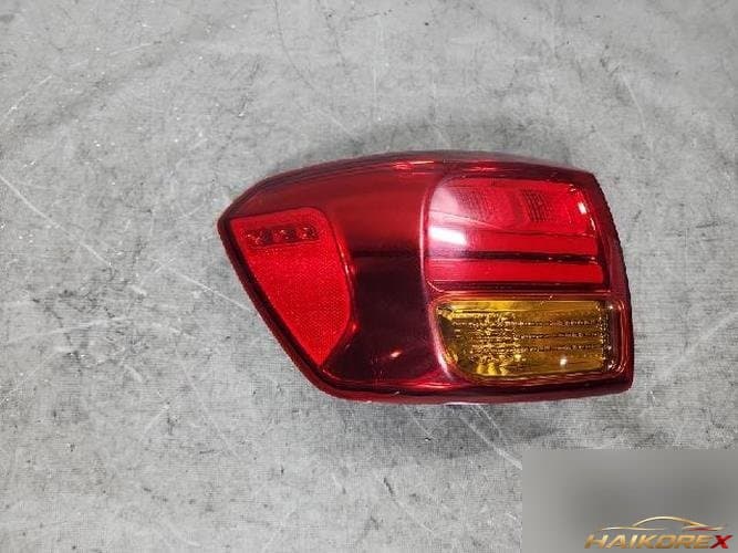 Kia Carnival 2015 — комбинированный фонарь задний левый (водительский) 3