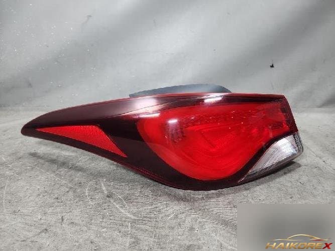 Hyundai Avante 2014 — комбинированный фонарь задний левый (водительский)