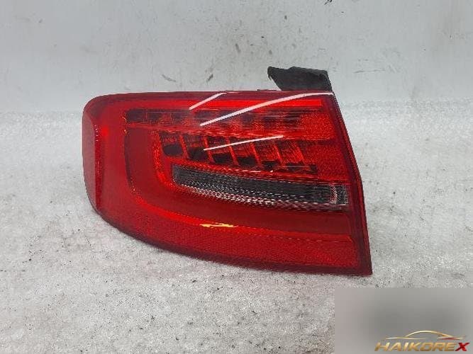 Audi A4 2014 — комбинированный фонарь задний левый (водителя) LED 8K5945095AC