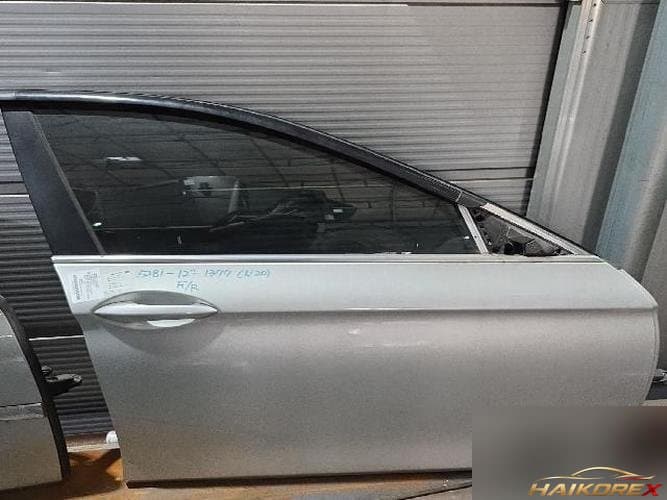 BMW 5 серия 2012 — передняя дверь правая 9628754