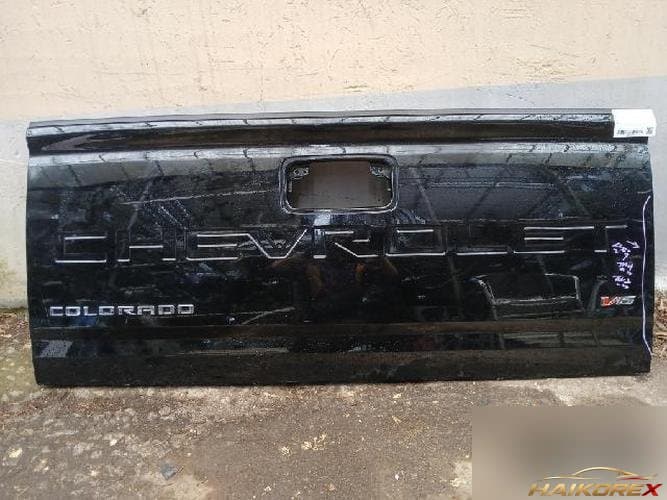 Chevrolet Colorado 2025 — задняя дверь (крышка багажника)