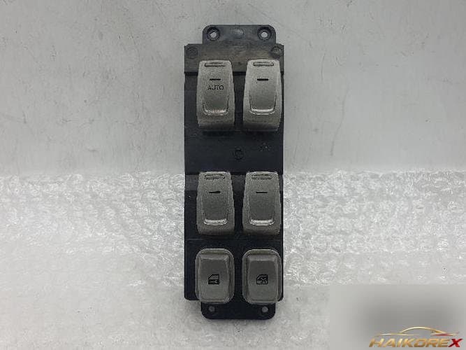 KG Mobility Tivoli 2017 — переключатель стеклоподъемника 85911-35100