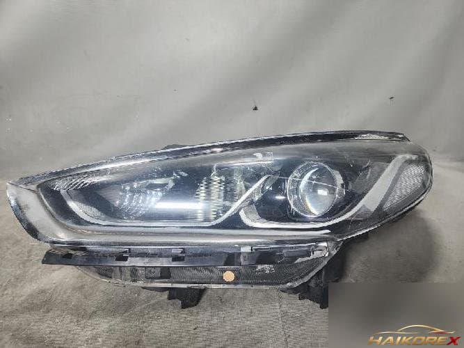Hyundai Sonata 2019 — фара левая (передняя)