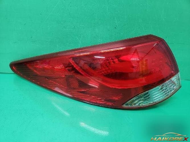 Hyundai Tucson 2010 — фонарь задний левый (комбинированный) 92401-2S02