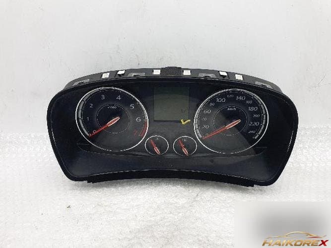 Renault SM7 2018 — приборная панель 24810-2004R