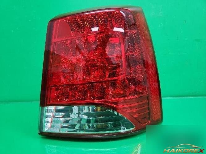 Kia Sorento 2010 — фонарь задний в сборе правый (пассажирский)