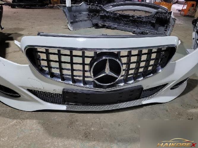 Mercedes-Benz E-Class 2014 — передний бампер