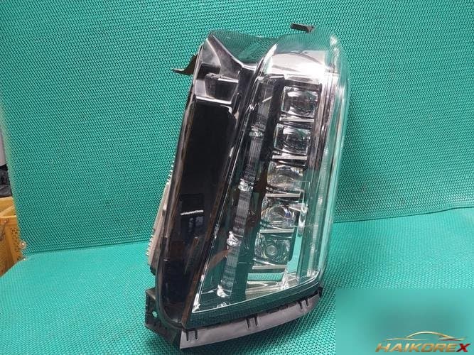 Cadillac Escalade 2019 — фара передняя левая