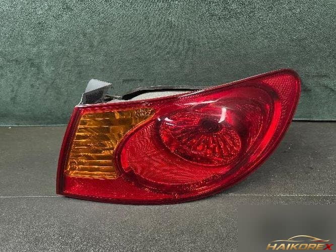 Hyundai Avante 2007 — комбинированный фонарь задний правый