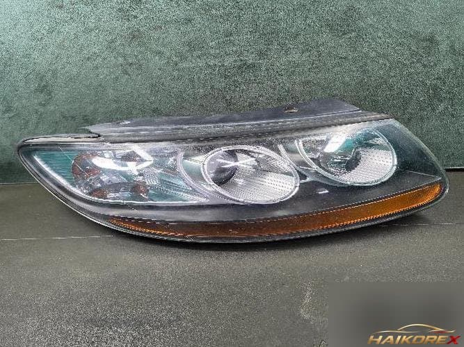 Hyundai Santa Fe 2011 — фара передняя правая