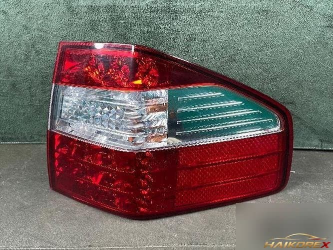 Kia Mohave 2008 — фонарь комбинированный задний правый
