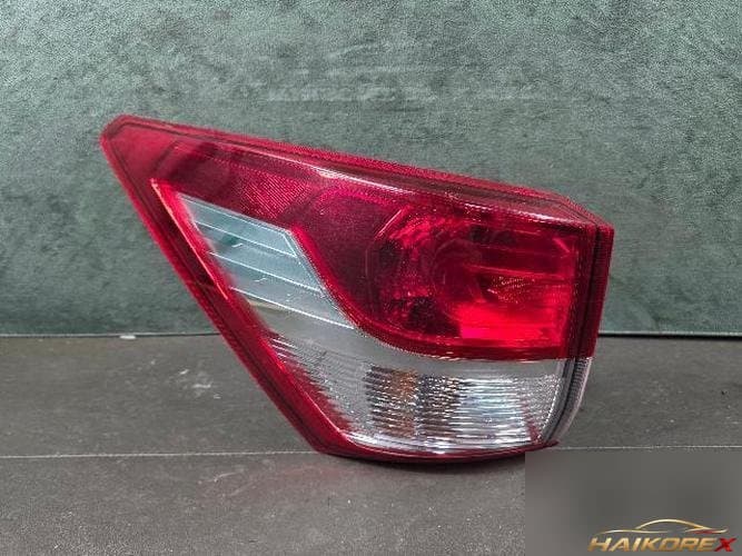 SsangYong Korando 2016 — комбинированный фонарь задний левый