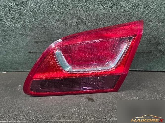 GM Daewoo Cruze 2016 — белый отделочный элемент (крышка багажника)