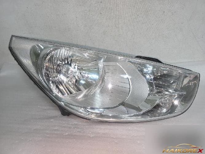 Hyundai Tucson 2010 — фара передняя правая