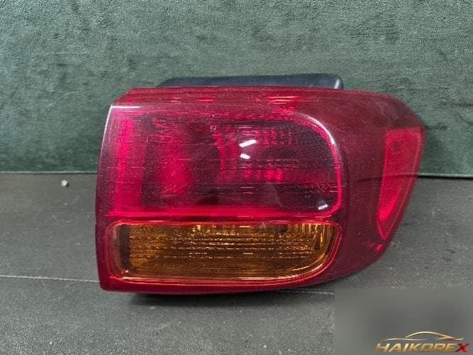 Kia Carnival 2015 — фонарь комбинированный задний правый