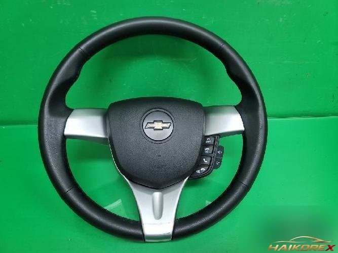GM Daewoo Spark 2015 — рулевое колесо