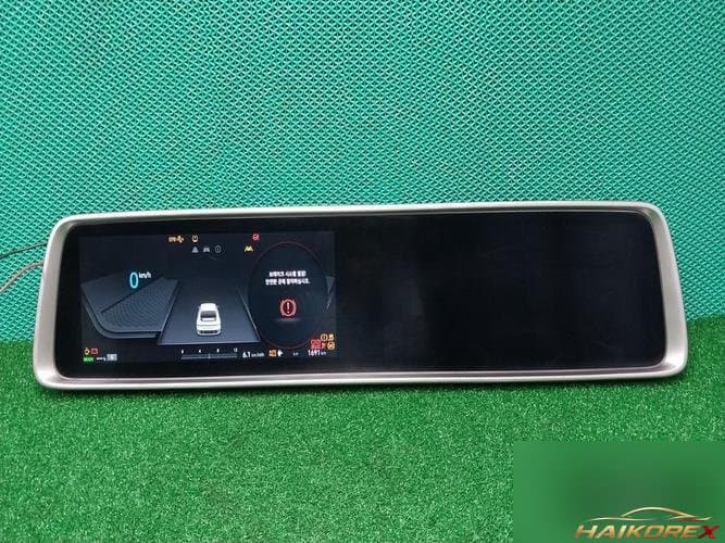 Hyundai Ioniq 2024 — приборная панель
