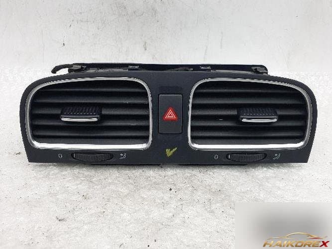Volkswagen Golf 2011 — дефлектор воздуховода левый