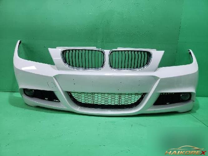 BMW 3 Series 2011 — передний бампер