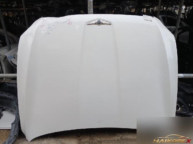 Genesis GV70 2022 — капот